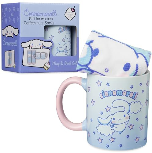 Get Trend Hello Kitty Sanrio Mug et Chaussettes Coffret Cadeau Femme et Ado, Tasse Céramique 340ml, Chaussettes Colorées Kuromi Cinnamoroll (Bleu Cinnamoroll)