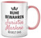 Seness Ruhe bewahren die Juristin regelt das, Anwältin Tasse, Anwalt Geschenk, Jura Studium, lustige Juristen Geschenke für Anwälte, Jurist Jurastudenten, Abschied Kollegin Kollegen (Name)