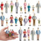 14 Stück Mini Person Figurine, Modellbau Figuren, Bemalte Sitzende, Miniatur Kunststoff Personen, Mini Menschen für Miniaturszenen, Zug, Eisenbahn, Sandtisch, Maßstab 1:25
