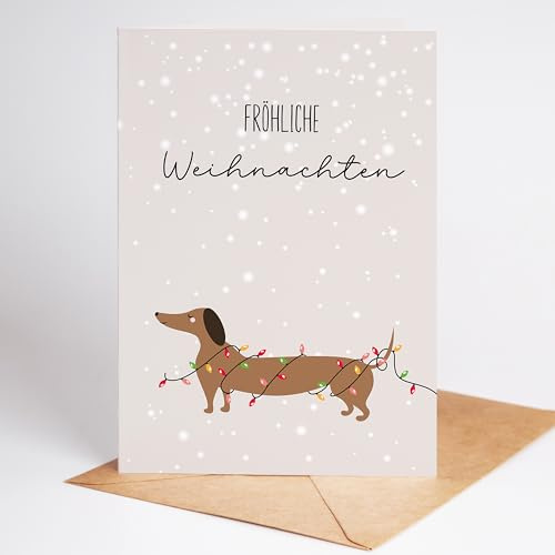 Lovely Cards - Lustige Weihnachtskarte – „Dackel in der Lichterkette“ | Humorvolle Karte zu Weihnachten für Freunde & Familie | Schöne permium Grußkarte | Frohe Weihnachten und schöne Festtage