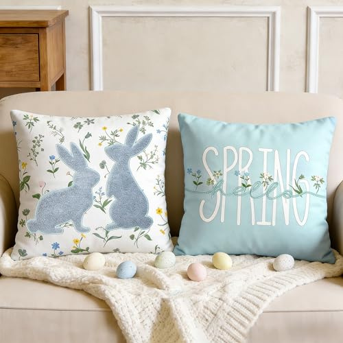 DN DECONATION Oster Kissenbezug 45x45 cm 2er Set, Blau-Weiß Frühlingsdeko mit Blumen & Hasenapplikation, Weiche Zierkissen für Sofa und Wohnzimmer im Farmhouse-Stil
