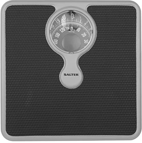 Salter Pèse-Personne Mécanique, Loupe Grossissante, Capacité 133kg, Design Élégant et Compact, Cadran Facile à Lire, Argent/Noir, Sans Pile, Pèse-Personne Robuste et Pratique à Utiliser