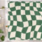 Niedlicher grüner karierter Duschvorhang, Vintage 60er 70er Jahre, modern, abstrakt, flippig, Badezimmer-Accessoires, trendiges, gewelltes Hippie-Gitter, lustig, ästhetisch, groovig, Retro,