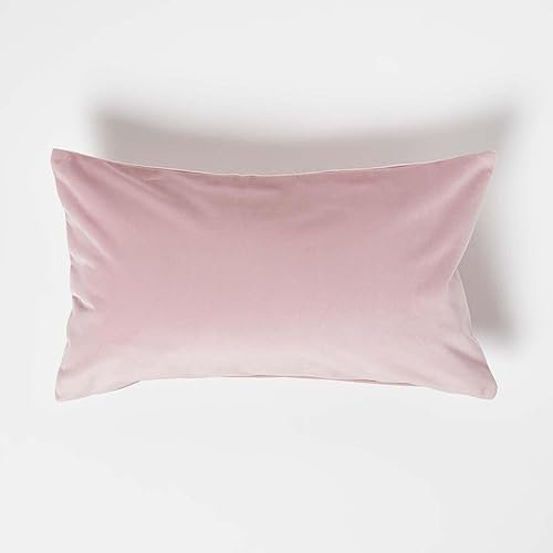 HOMESCAPES Coussin Rose poudré en Velours, Coussin rectangulaire 30 x 50 cm, Coussin Velours décoratif