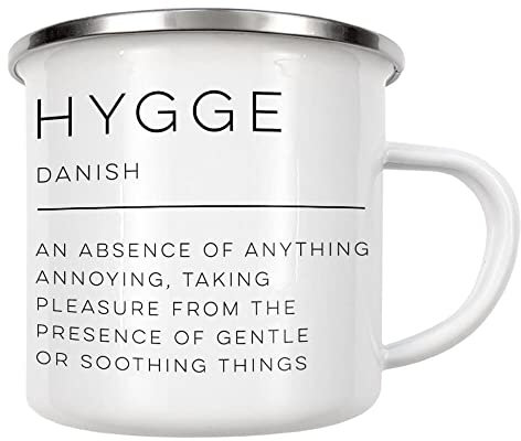 artboxONE Emaille Tasse Hygge von Cristina Castro Moral - Emaille Becher Typografie