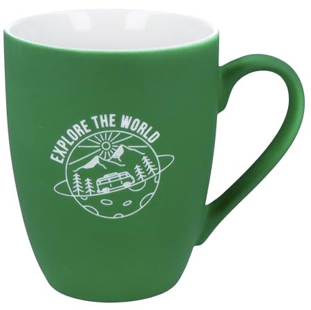 Spruchreif | Soft-Touch Tasse Grün Explore the World... – Beidseitig gravierte Tasse mit Abenteuer-Spruch | Geschenk für Reisefans, Weltenbummler & Outdoor-Liebhaber | 350 ml