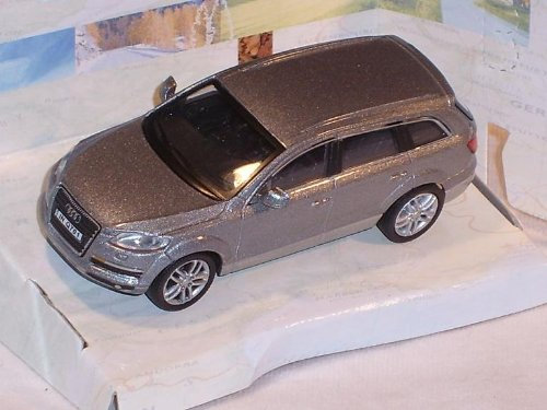 CARARAMA A*u*d*i Q7 Q 7 Grau SUV Grey Neu Ovp 1/72 Modellauto Modell Auto