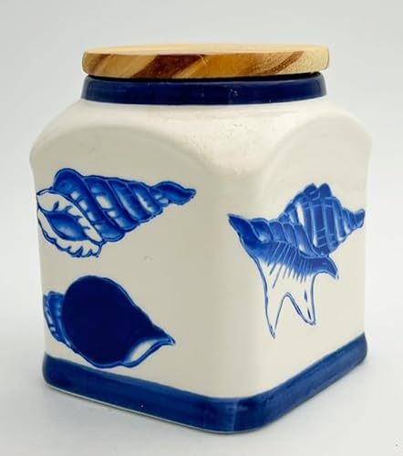 Heiko Blume Keramik Aufbewahrungsdose mit Holzdeckel im maritimen Design – Blau-weiße Muscheldekoration, luftdicht mit Silikonring – 10×7,5×7,5 cm – Gewürzdose, Teedose, Küchendeko im Küstenstil