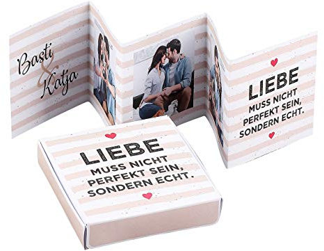 Herz & Heim® Valentinstag Minialbum Bilderrahmen Leporello Collage mit Ihren 3 Fotos Bedruckt in schöner Geschenkverpackung Echte Liebe