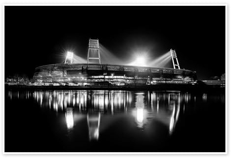 Posterlounge Bremer Stadion schwarz/weiß Poster | 100 x 70 cm von Tanja Arnold Photography Schwarz Wandbilder Wanddeko
