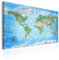 B&D XXL deutsch Weltkarte Pinnwand Kork & Vlies Leinwand Bilder 90x60 cm XXL Zum Pinnen Groß Wandbild Rückwand Set mit 50 Markierfähnchen Wanddeko - Pins Deko Korktafel Lernkarte Landkarte World Map