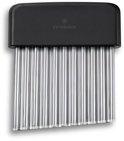 Victorinox Wellenschneider - Dekorationsmesser mit Ergonomischem Griff | Edelstahl-Wellenschliff für Obst, Gemüse, Butter & Gebäck, spülmaschinengeeignet, Schwarz, Hergestellt in der Schweiz