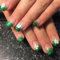 CharmBurst 24 Pièces Feuille Trèfle St. Patrick Ongles à Presser, Faux Ongles Courts Français avec Paillettes, Ongles Artificiels à Coller, Faux Ongles, Ongles Artificiels