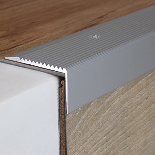 PROVISTON | Treppenkante | Aluminium eloxiert | Silber | Breite 50 mm | Höhe 28 mm | Länge 2700 mm | Gebohrt | Treppenkantenprofil | Treppenwinkel | Winkelprofil | Kombiwinkel | 1 Stück