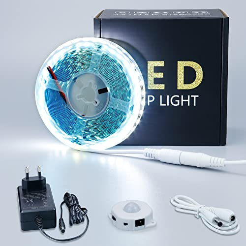 JOYLIT Ruban LED Detecteur Mouvement 5M Blanc Froid 6000-6500K 600LEDs 2835 SMD Haute Luminosité Bande Lumineuse Capteur de Mouvement Interieur pour Escalier, Armoires de Cuisine