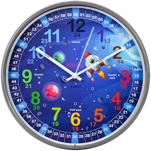 Kiddus Lernuhr Wanduhr Kinder 20cm, Pädagogische Uhr für Jungen & Mädchen, Lautloses Uhrwerk, Zeiger mit Stunde & Minute Beschriftung, Ideal für Schulanfänger - 08 Galaxy EN 30cm