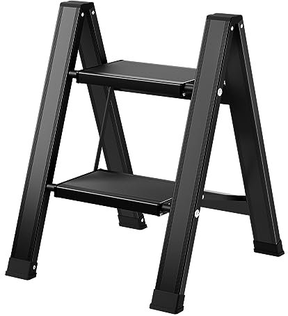 KULACO Trittleiter, 2 Stufen Klappbar Aluminium Klapptritt, Stufenleiter mit Breitem Anti-Rutsch Pedal, Tragbare Klappleiter, Leiter Faltbar Haushaltstritt, Leichte Stehleiter bis 150 kg, Schwarz