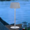 Lightbox LED Außen Tischlampe | Ø 13 cm | kabellose Outdoor Lampe mit Solar | 3 Stufen Touch Dimmer | Akku-betriebene Tischleuchte (4 W, 300 lm, 3000 K) aus Metall/Kunststoff in Weiß | Balkon Deko