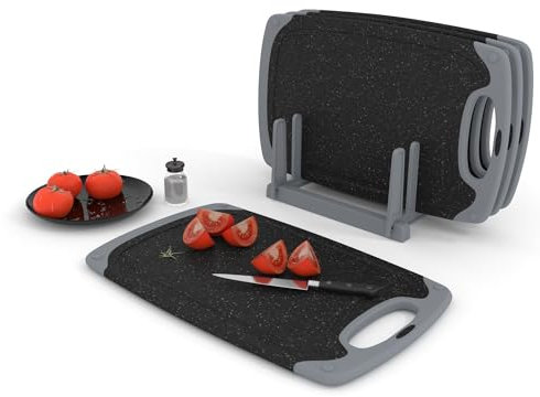 KPYTO Frühstücksbrettchen 4-er Set mit Ständer, 32x20 cm, spülmaschinenfest beidseitig rutschfest mit Saftrille und Griff Schneidebrett Set Kunststoff, mittlere Größe, schwarz-grau