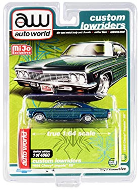 1966 Chevy Impala SS Blue Metallic mit Grafiken Custom Lowriders Limited Edition auf 4800 Stück 1/64 Druckguss Modellauto von Autoworld CP7740