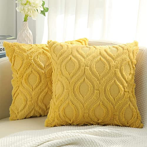 decorUhome 2er Set Kunstfell Kissenbezüge 40x40cm, dekorativer weicher Plüsch Flauschiger Samt Kissenhülle 16X16 Zoll, Quadratische Boho Neutral Kopfkissenbezug für Sofa, Senfgelb