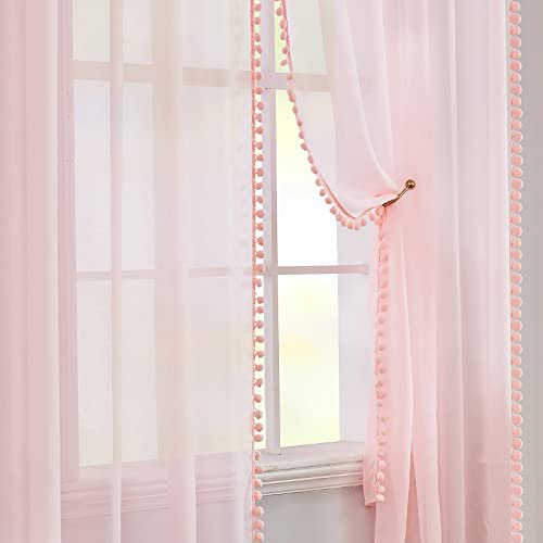 MIULEE Gardinen mit Pompons-Hübsche Korallenrosa Transparent Gardinen für Kinderzimmer Mädchen, 2 Stücke Vorhang mit Pompons mit Stangendurchzug Durchsichtig Vorhang mit Bommeln, Jeder H 245 X B 140cm
