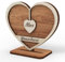 Urhome Holz Herz mit Gravur 1 Name personalisiert Holzdeko Herzform Schild Geschenk für Großeltern Mama Oma Opa Eltern Mutter Hochzeit Muttertag Wunschtext Individuell mit Ständer