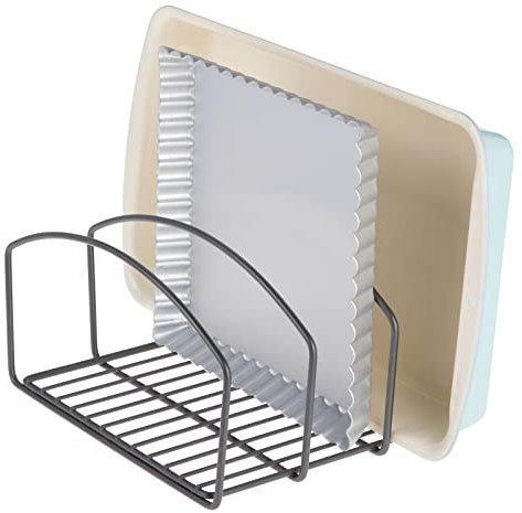 mDesign Küchen Organizer – Geschirrablage mit drei Fächern für mehr Ordnung in der Küche – Geschirrhalter aus Metall für Schneidebretter, Backformen etc. – graphitfarben