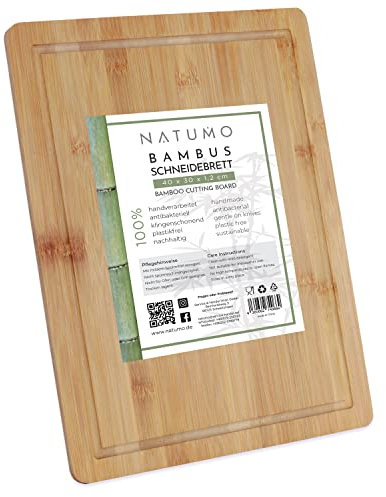 NATUMO ® Schneidebrett Bambus mit Saftrille, 40 x 30 cm großes Holzbrett als Küchenbrett und Servierbrett, massives Holz, XXL