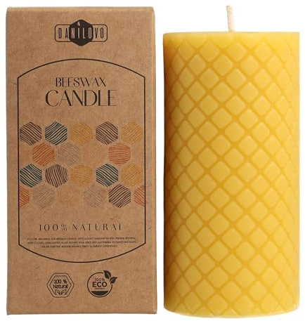 Danilovo Stumpenkerzen aus 100% Bienenwachs – Bienenwachskerzen in Premium-Qualität, Luxuriöses Accessoire für ein Gemütliches Zuhause (1 Stk., 5 x 10 cm, Brenndauer 20 Std)