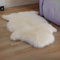 Woolous Schaffell Echt Lammfell Teppich 90x60cm Fellteppich Weiss, Weich und Flauschig Bettvorleger, Natürliche Neuseeländischer Fell für Stühle, Schlafzimmer, Sofa Dekofell