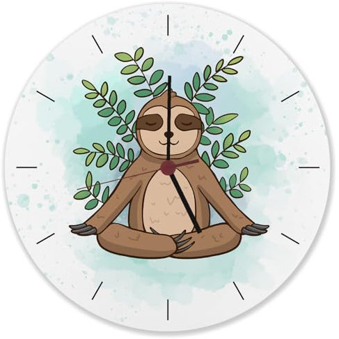 speecheese Faultier Meditation Wanduhr aus Alu Lustige Uhr für mehr Achtsamkeit Besinnlichkeit mit witzigem Sloth Motiv für entspannte Menschen
