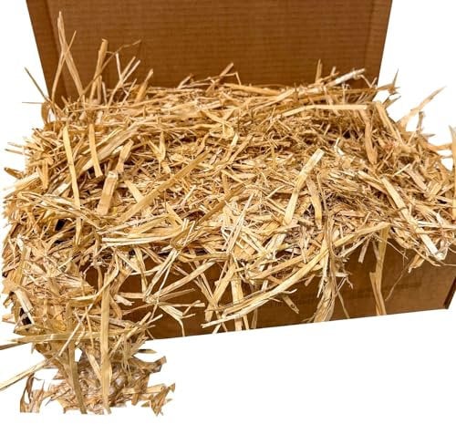 Blue Mountain Hay | Organic Bedding Straw (25 lb) | Natural Pet Bedding & Insulation for Rabbits, Guinea Pigs, Goats, Chickens, Stray & Feral Cats, and Small Animal Shelters