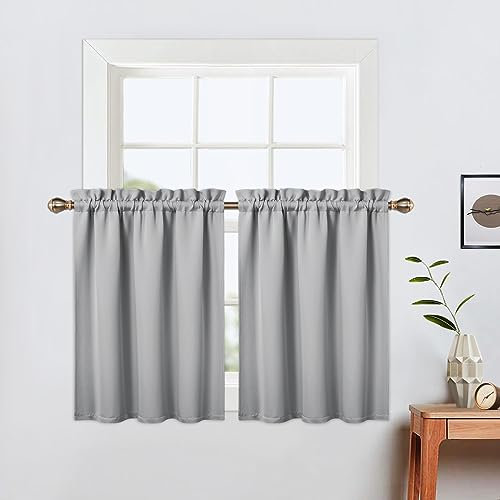 LinTimes Blackout Küchenvorhänge, Stangentasche Kurzer Verdunkelungsvorhang für kleine Fenster,Thermofenstervorhänge,66cmx76cm(26x30 inch),2 er Set Hellgrau