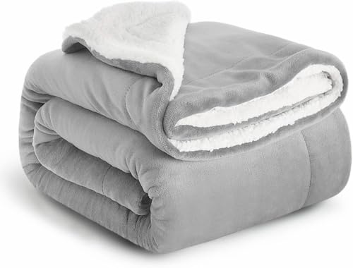 Casabella Sherpa Fleece Blanket - Blankets and Throws for Sofa Bed - Thick Warm Throw Blanket for Double Bed - Soft Fluffy Bedding, Travel Accessories - Double, Silver, 150x200cm