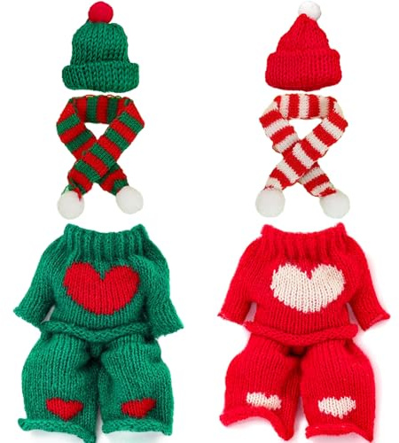 MOMAHUA Weihnachts Overall Set für Babypuppe in Rot Grün Herzchen - Gestricktes Winter Outfit (Hose, Oberteil, Schal, Mütze) - Festliche Puppenkleidung für Mädchen ab 14 Jahren