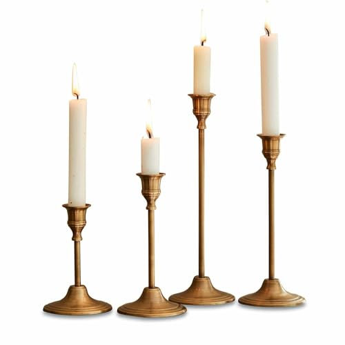 Loberon Kerzenständer 4er Set Namoris, Verschiedene Größen, Mattes Finish, Vintage-Design, Zeitlose Eleganz, Kerzenhalter, Messing, Gold