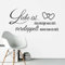 Klebekönig Wandtattoo - Liebe ist - schöne Zitat Spruch Wandaufkleber Sprüche Wandsticker für Schlafzimmer Wanddeko Wohnzimmer Flur Esszimmer in vielen Farben