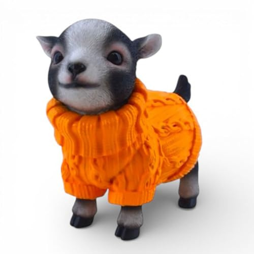Ziegenfigur Deko 16 cm – niedliche Tierfigur aus Polyresin mit Strickpullover in Orange, detailreiche Dekofigur für Regal, Fensterbank & Sideboard (16 x 9 x 16,5 cm)