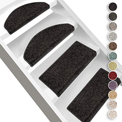Floordirekt Hochflor-Stufenmatten Bali | Halbrund oder Eckig | Treppenmatten in 11 Farben | Strapazierfähig & pflegeleicht | Stufenteppich für Innen (Schwarz, Halbrund 65 x 23,5 cm)
