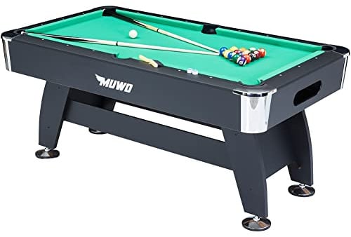 MUWO Winner Pro Billardtisch inkl. einem Satz Kugeln, mit Aufbaudreieck, 2 Queues, mit Kreide und Einer Bürste. Tisch im Original-Stil. Maße (LxBxH): 183 cm x 102 cm x 81 cm, Gewicht 80 kg, 2 Farben