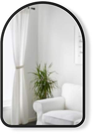 UMBRA Hub Wandspiegel, Gewölbter Spiegel für Diele, Badezimmer, Wohnzimmer und Mehr, Schwarz, 61x91 cm