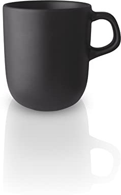 EVA SOLO | Nordic Kitchen Kaffeetasse | 14 oz / 40cl Keramikbecher | Spülmaschinen- und mikrowellengeeignet | Schwarzes Steinzeug | Dänisches Design, Funktionalität und Qualität | Schwarz