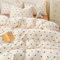 Nayoroom Bettwäsche 200x200 Beige mit Schwarz Herzen Aesthetic Cute Clean Girl Bettbezug 3 Teilig Weiche Herzen Mikrofaser Herz Cream Deckenbezug mit Reißverschluss und 2 Kissenbezüge 80x80 cm