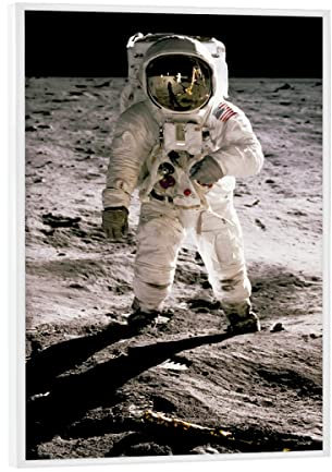 artboxONE Poster mit weißem Rahmen 18x13 cm Reise Buzz Aldrin auf dem Mond - Bild Neil Armstrong Apollo Astronaut