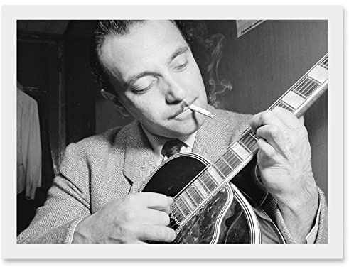 Artery8 Vintage Photo Music Legend Guitar Player Django Reinhardt Black & White A4 Artwork Framed Wall Art Print Jahrgang Foto Musik Legende Gitarre Spiel Schwarz-Weiss Mauer