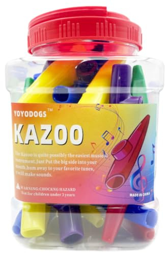YOYODOGS Kazoo aus Kunststoff, 42 Stück, mit 208 Alphabet-Aufklebern, Spiel, mehrere Farben, Kazoo für Erwachsene, Musikinstrumente, Töne für Klassenzimmer, Partygeschenke, komödiantische oder