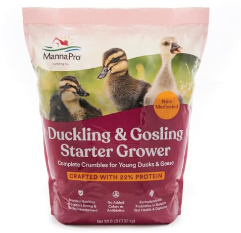 Manna Pro Duck Starter Grower Crumble – Non-Medicated Duckling Feed with Probiotics for Digestion, Ducks & Goose Starter Feed for Healthy Growth, Duck Grower Crumble Pellets, 8 lb