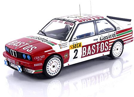 Ixo - 18RMC081B collectible miniature car, white