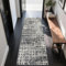 TUKDAK Abstrakter Teppich Läufer Flur 60x180cm,Schwarz Modern Waschbar rutschfest Küchenläufer,Kurzflor Läufer Küche,Weich Kunstwolle Teppichläufer Flurteppich Flurläufer für Schlafzimmer Wohnzimmer
